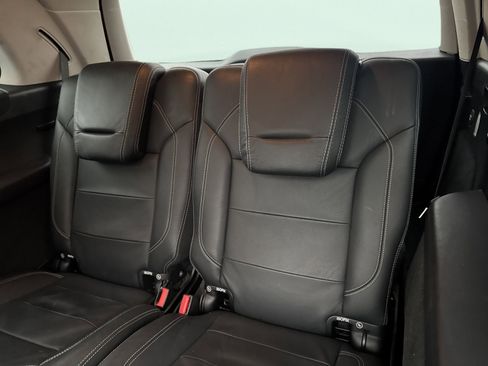 Used 2015 Mercedes-Benz GL 550 4MATIC image 27