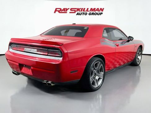 Used 2012 Dodge Challenger R/T RWD image 4