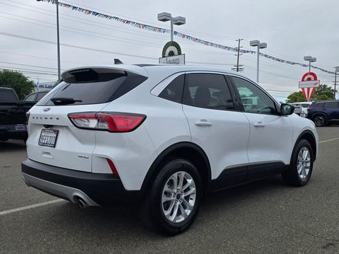 Used 2022 Ford Escape SE w/ Convenience Package image 4