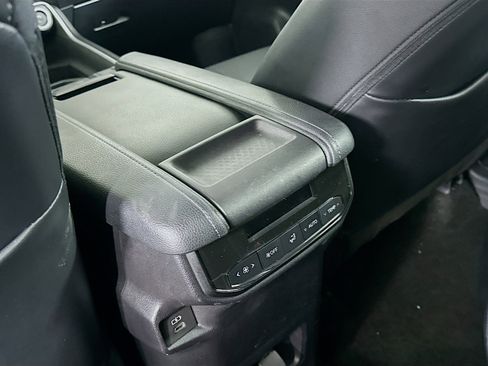 Used 2025 Toyota Grand Highlander FWD image 28