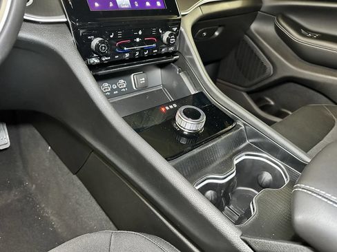 New 2026 Jeep Grand Cherokee Laredo X AWD/4WD image 28