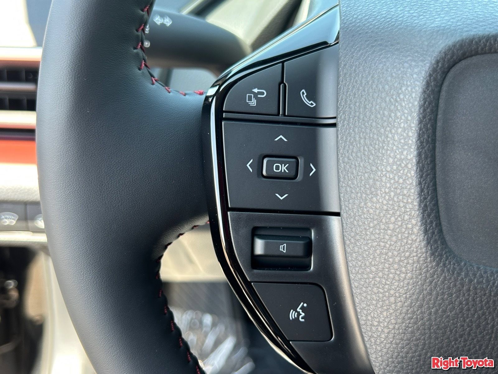 New 2027 Toyota Prius Plug-In Hybrid w/ Limited Premium Package FWD image 29
