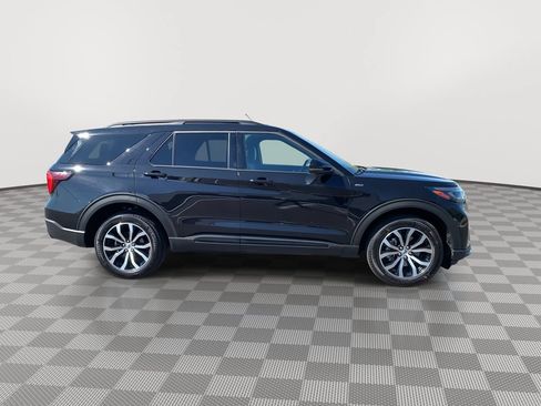 Used 2025 Ford Explorer ST-Line AWD/4WD image 8