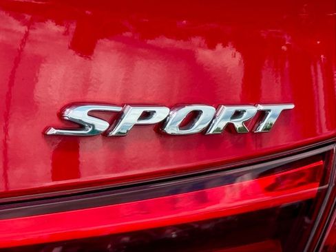 Used 2024 Honda Civic Sport image 12
