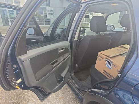 Used 2010 Suzuki SX4 AWD Hatchback image 13