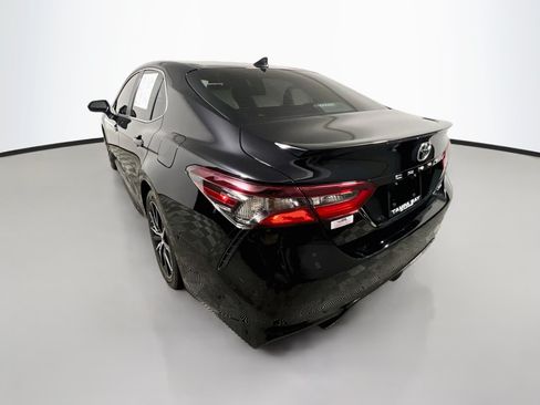 Used 2023 Toyota Camry SE FWD image 8