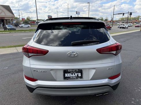 Used 2018 Hyundai Tucson Value AWD/4WD image 4