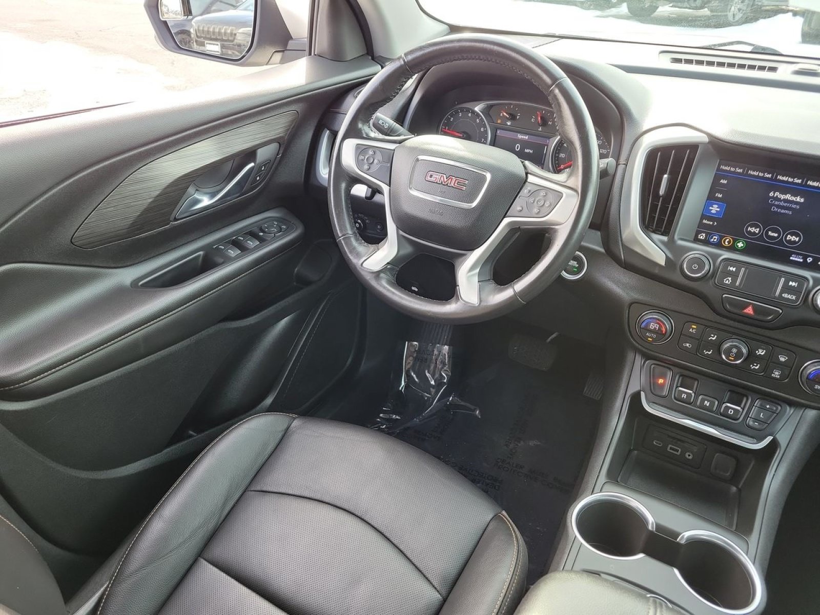 Used 2019 GMC Terrain SLT AWD/4WD image 19