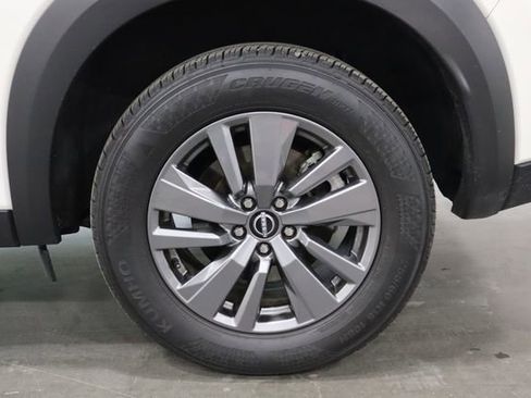 Used 2024 Nissan Pathfinder SV image 42