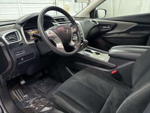 Used 2017 Nissan Murano S image 14