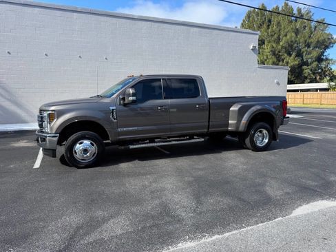 Used 2019 Ford F350 Lariat w/ Lariat Ultimate Package image 14