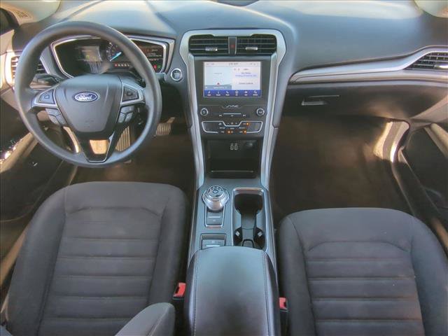 Used 2020 Ford Fusion SE FWD image 19