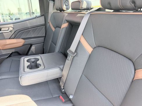 Used 2024 GMC Canyon AT4 w/ AT4 Premium Package AWD/4WD image 24