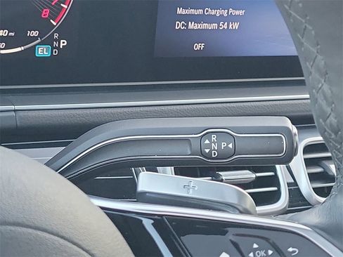 Used 2025 Mercedes-Benz GLE 450e 4MATIC image 20