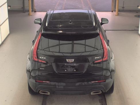 Used 2023 Cadillac XT4 Luxury w/ Cold Weather Package AWD/4WD image 5