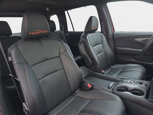 Used 2022 Honda Passport TrailSport image 12