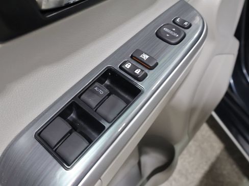 Used 2014 Toyota Camry XLE w/ Leather Package FWD image 15
