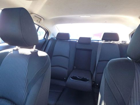 Used 2016 MAZDA MAZDA3 i Touring image 16