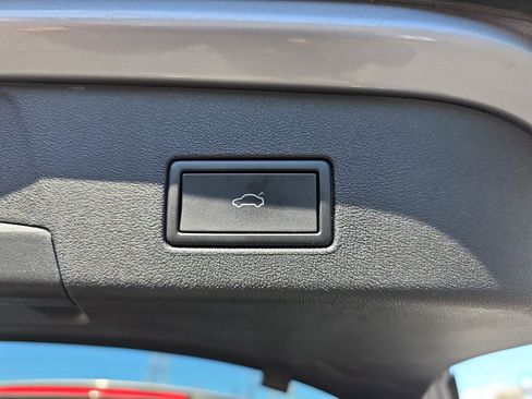 Used 2023 Volkswagen ID.4 Pro S image 13