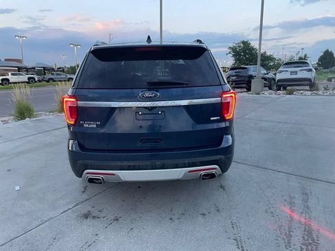 Used 2017 Ford Explorer Platinum AWD/4WD image 8