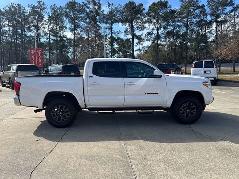Certified 2023 Toyota Tacoma SR5 image 8