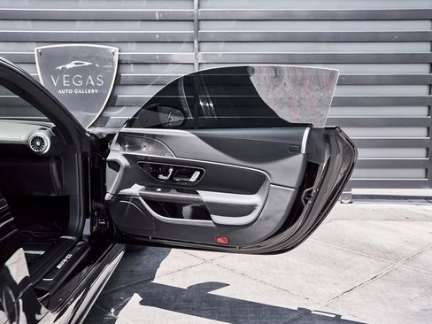 Used 2025 Mercedes-Benz AMG GT 63 image 27