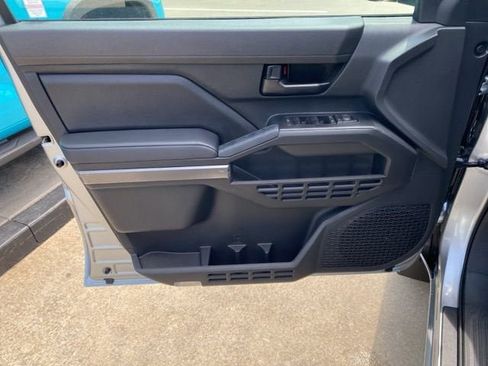 New 2026 Toyota Tacoma SR5 AWD/4WD image 17