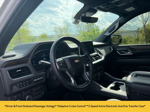 Used 2023 Chevrolet Suburban Premier w/ Premium Package AWD/4WD image 15