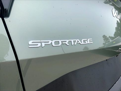 Used 2024 Kia Sportage X-Line w/ X-Line Premium Package AWD/4WD image 16