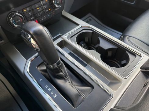 Used 2020 Ford F150 Lariat image 22