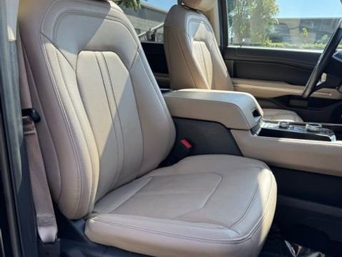 Certified 2024 Ford Expedition Limited image 31