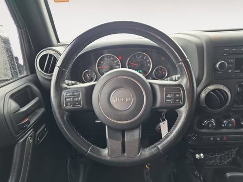 Used 2015 Jeep Wrangler Unlimited Sport w/ Quick Order Package 24S AWD/4WD image 12