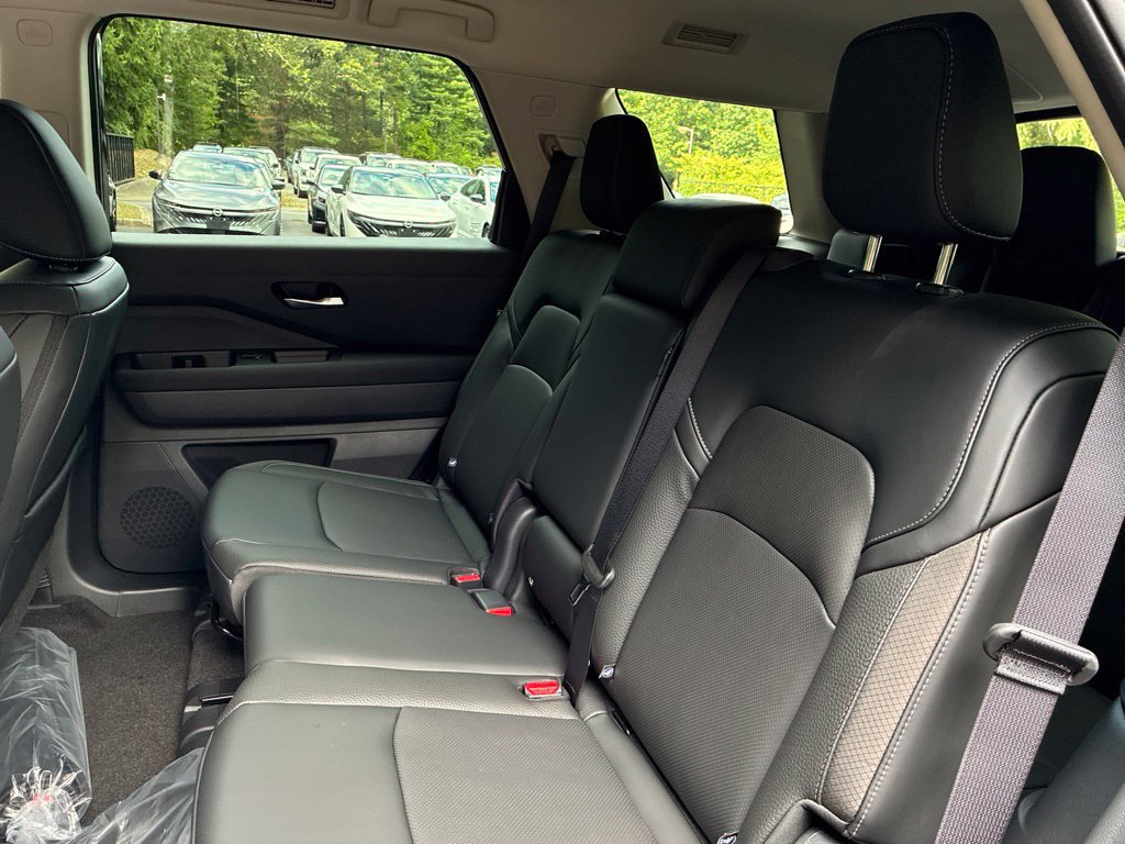 New 2026 Nissan Pathfinder SL AWD/4WD image 26
