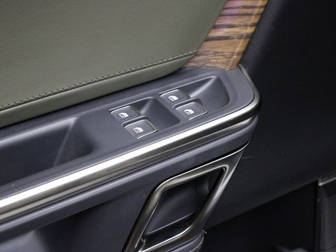 Used 2023 Rivian R1T Adventure image 17