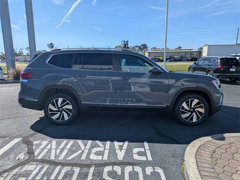 New 2026 Volkswagen Atlas SEL image 4