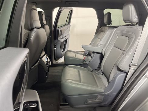 Used 2020 Lincoln Aviator Reserve AWD/4WD image 17