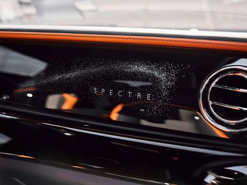 Used 2025 Rolls-Royce Spectre w/ Spectre Launch Package AWD/4WD image 37