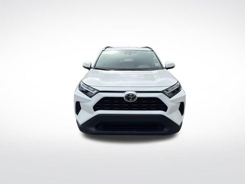 Used 2025 Toyota RAV4 XLE FWD image 3