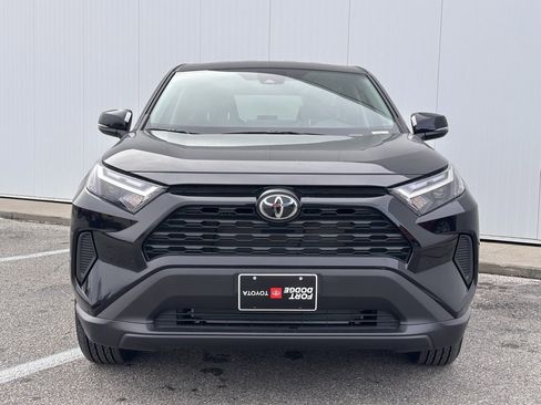 New 2025 Toyota RAV4 LE image 7