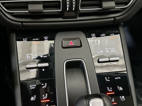 Used 2023 Porsche Macan S image 26