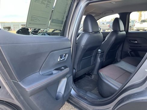 Certified 2025 Nissan Kicks SR image 27