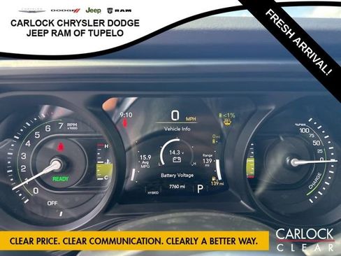 Used 2025 Jeep Wrangler Unlimited Sahara AWD/4WD image 19