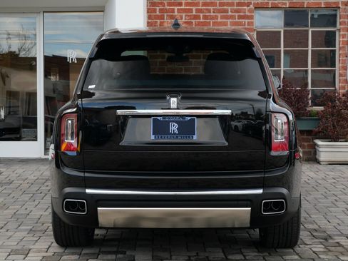 Certified 2024 Rolls-Royce Cullinan image 19