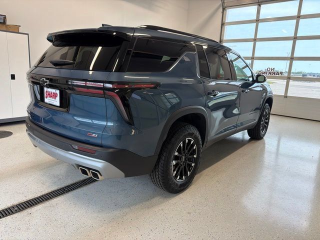 Used 2025 Chevrolet Traverse Z71 w/ LPO, Floor Liner Package AWD/4WD image 9