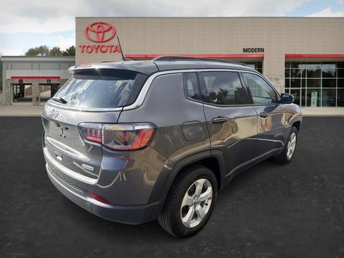 Used 2020 Jeep Compass Latitude image 5