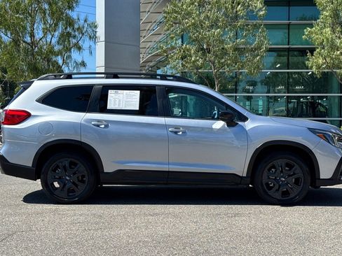 Used 2024 Subaru Ascent Onyx Edition AWD/4WD image 3