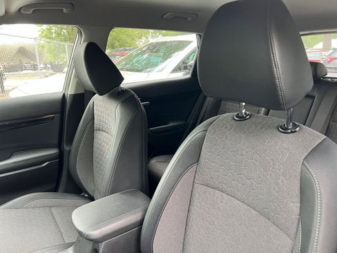Used 2025 Kia Seltos S image 37