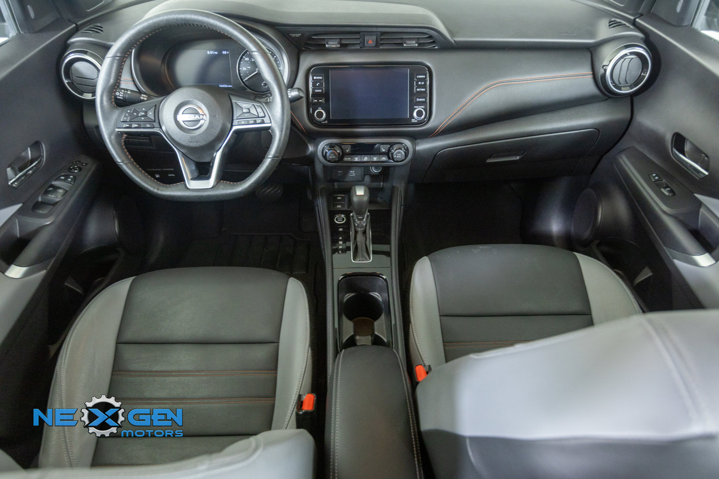 Used 2024 Nissan Kicks SR w/ SR Premium Package FWD image 31