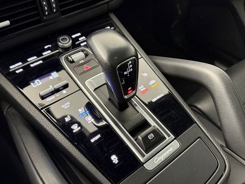 Certified 2022 Porsche Cayenne image 26