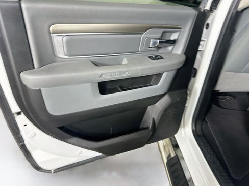 Used 2018 RAM 1500 Big Horn AWD/4WD image 25